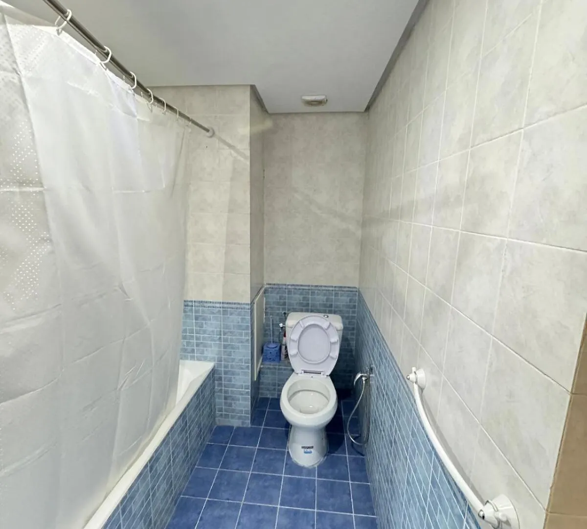 Modern And Cozy 2 Bedroom Apartment Tunis 0*,  Tunisia